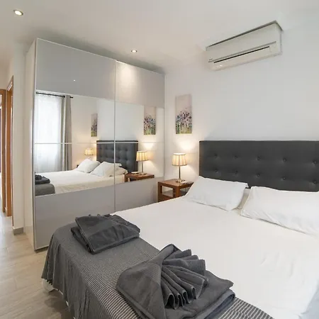 Dazzling 4 Bedrooms Nagini Spacious Furnished Sun Terrace Large Private Outdoor Pool Outdoor Hot Tub Bbq, * Playa Blanca (Lanzarote)